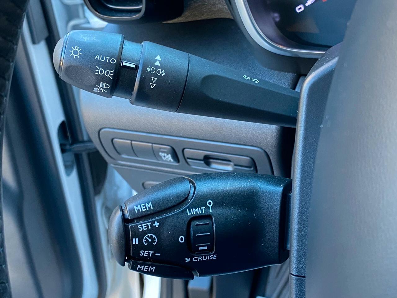 Citroen C3 Aircross PureTech 110 S&S Shine Pack Bi-Color