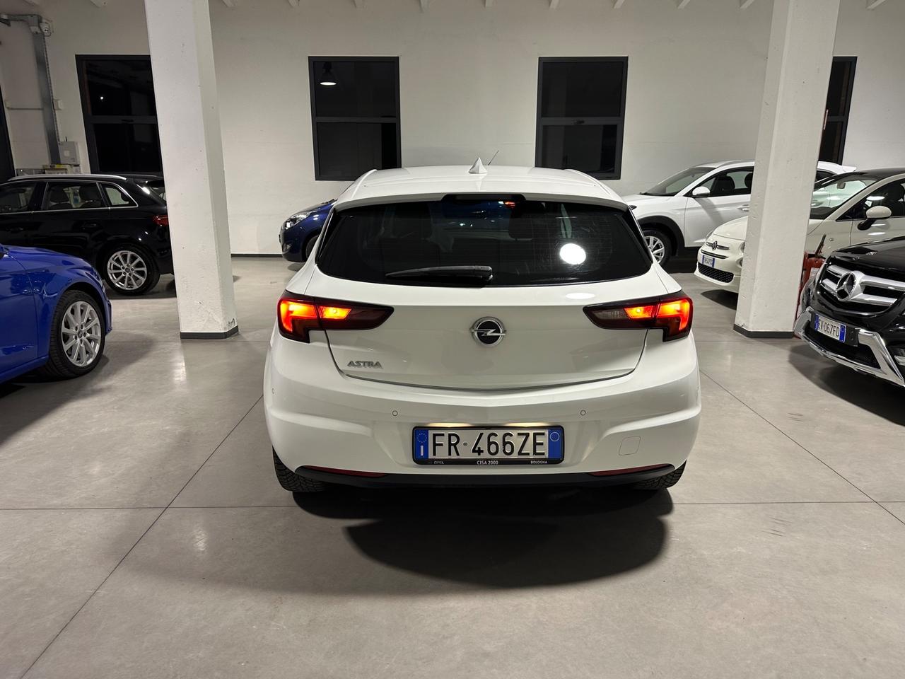 Opel Astra 1.6 CDTi 110CV Start&Stop 5 porte Innovation