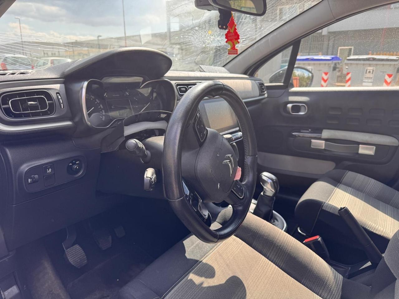 Citroen C3 BlueHDi Shine AUTO INCIDENTATA