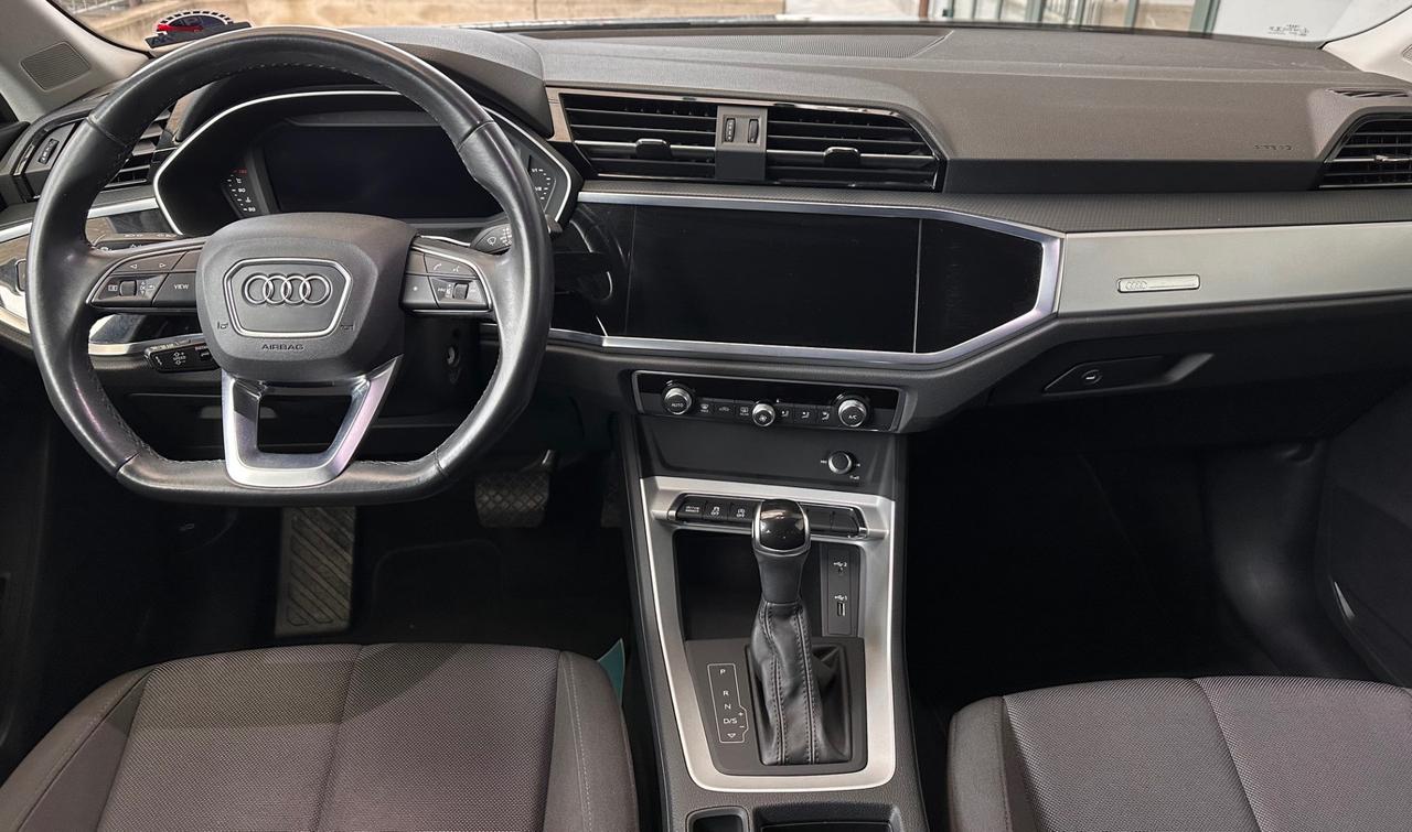 Audi Q3 Sportback 35 2.0 tdi s-tronic