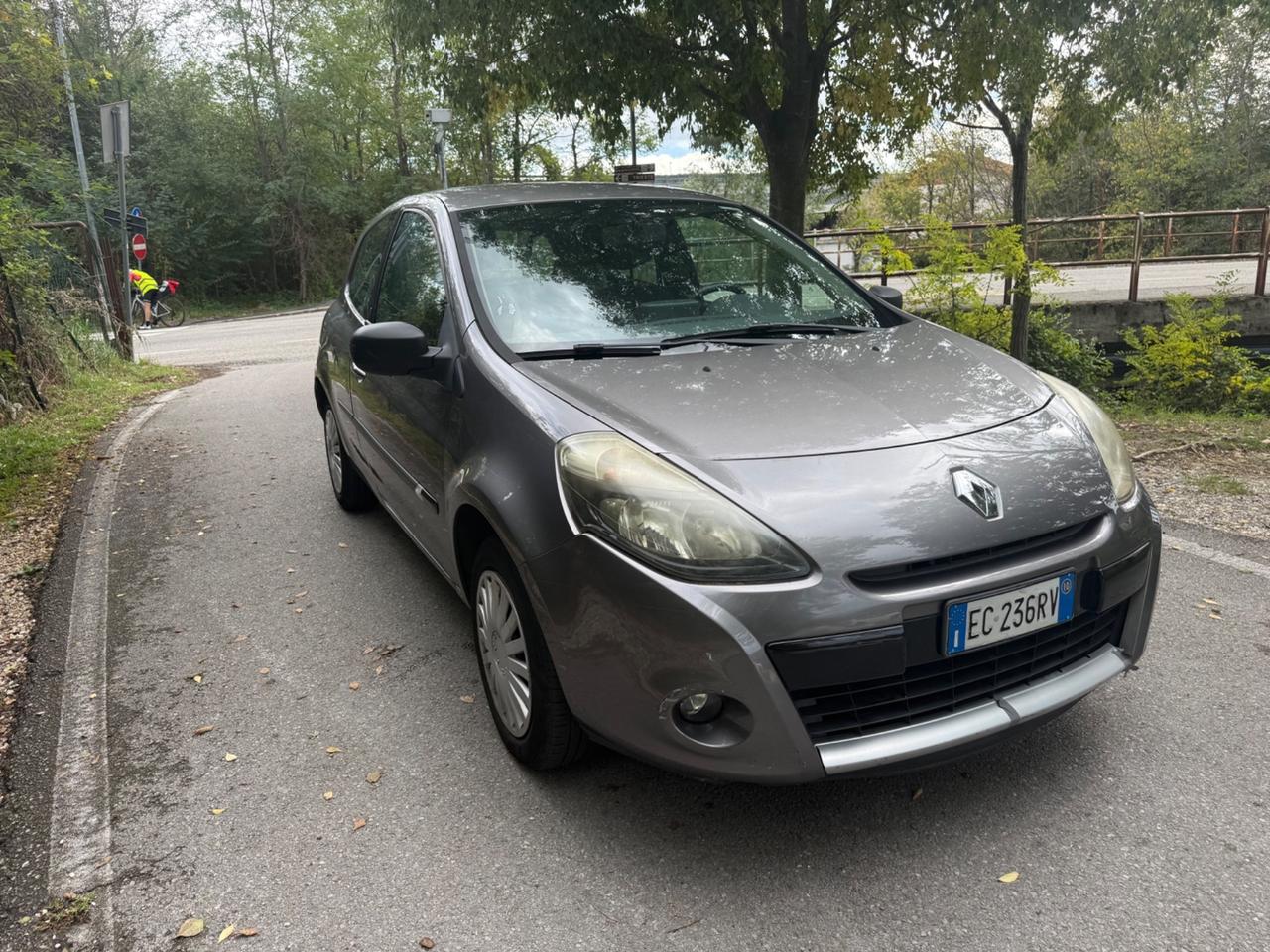 Renault Clio 1.2 16V 3 porte Luxe