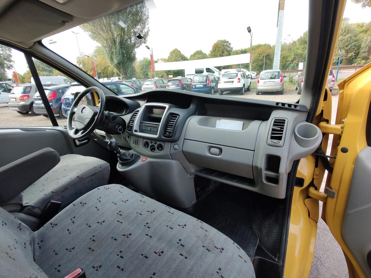 Opel Vivaro 29 2.5 CDTI PC-TA Furgone Fap OK NEOPATENTATI