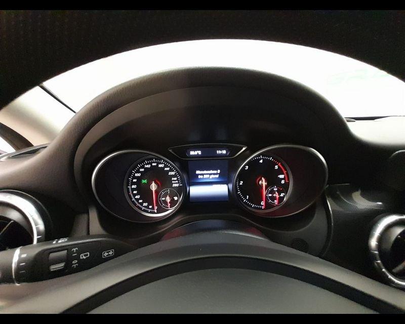 Mercedes-Benz CLA - C/X 117 Shooting Brake 180 d Sport FL