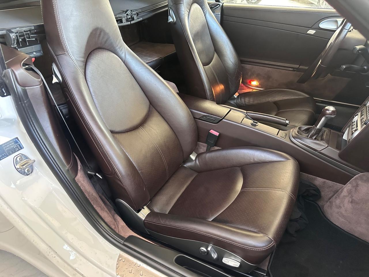 Porsche 911 Carrera 997 Cabriolet