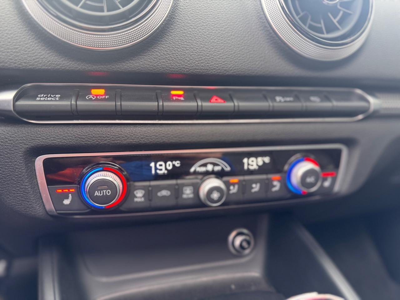 Audi RS3 SPORTBACK 2.5 TFSI QUATTRO S-TRONIC