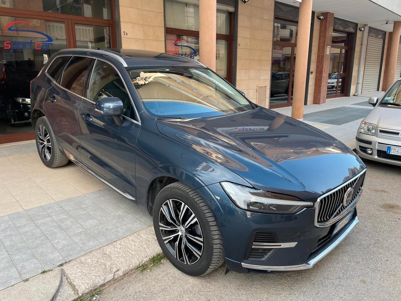 Volvo XC 60 B4 (d) 20d 197CV Aut. INSCRIPTION TETTO NAVY PELLE LED 19