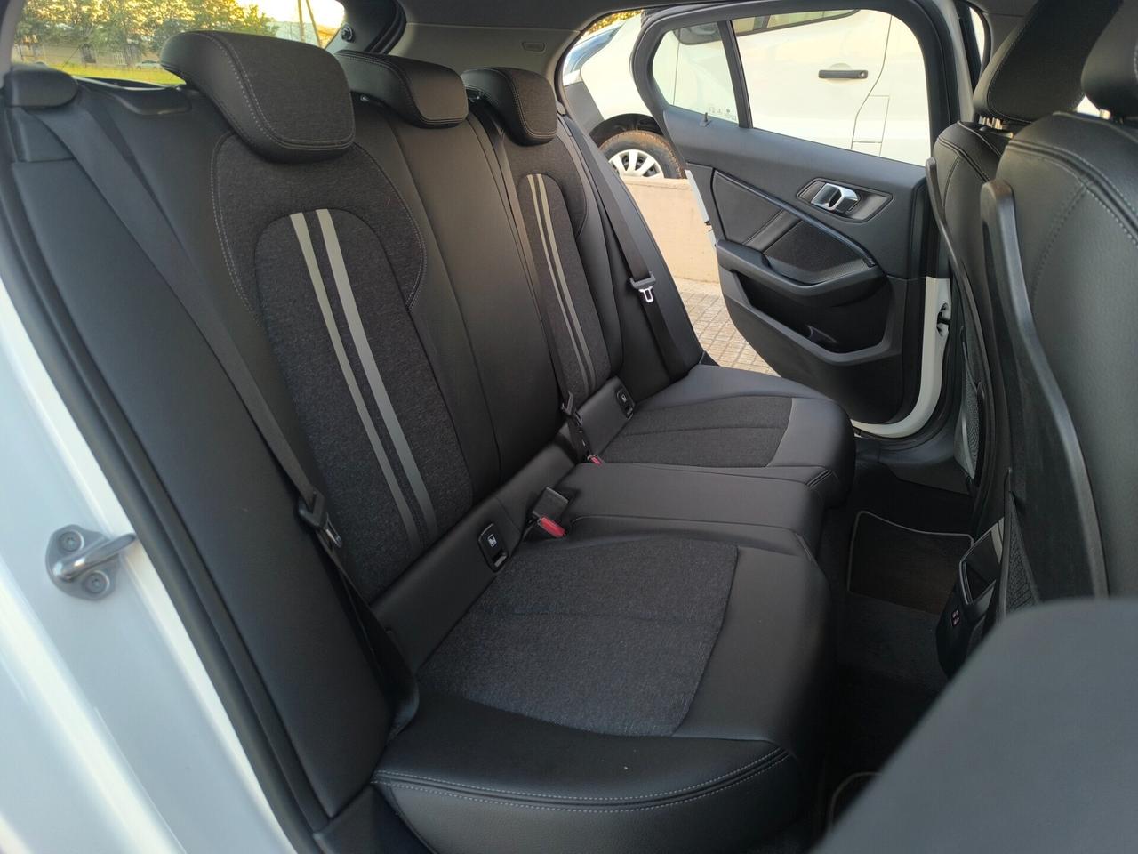 BMW SERIE 1 SPORT 118D 150cv COCKPIT/NAV/PELLE/