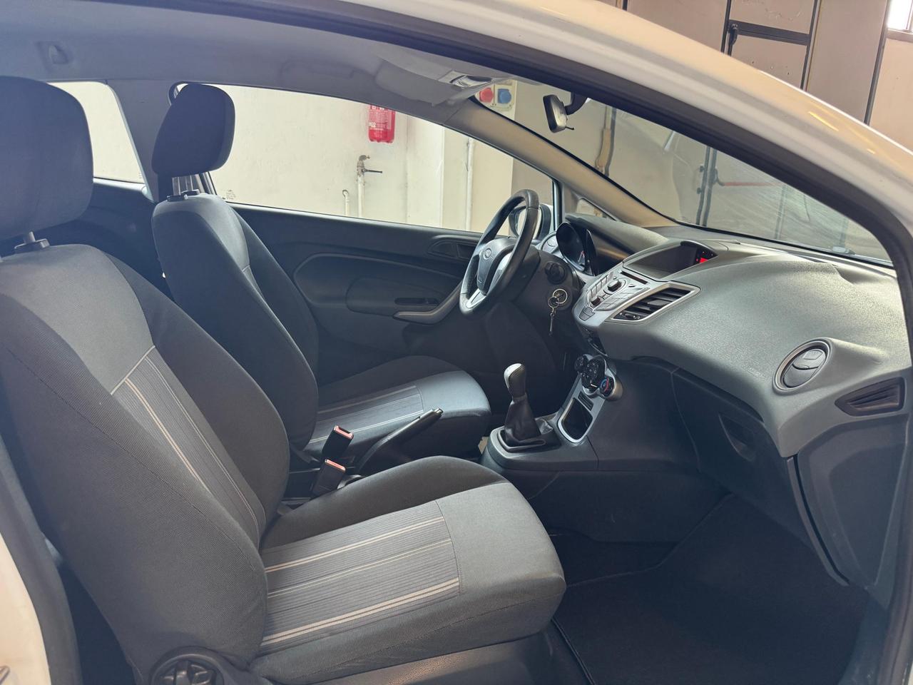Ford Fiesta 1.2 16v + 82cv