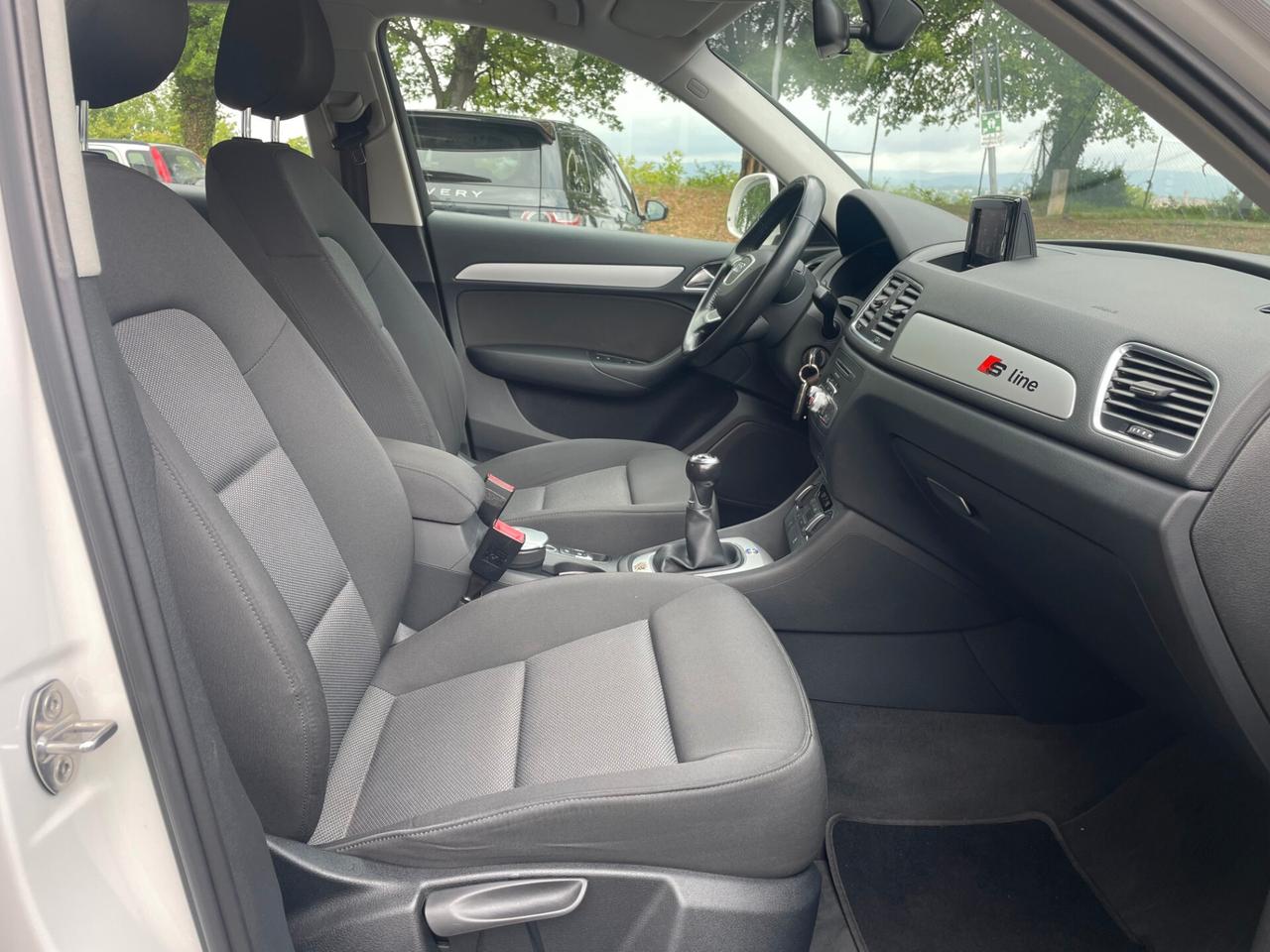 Audi Q3 2.0 TDI 150 CV Business S-LINE