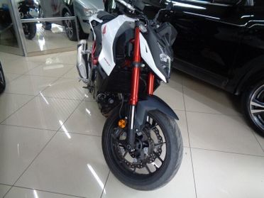 Honda Hornet 750 2024 soli 1400 KM