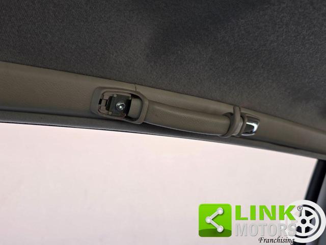 DAIMLER Six LWB 4.0L GUIDA A DESTRA