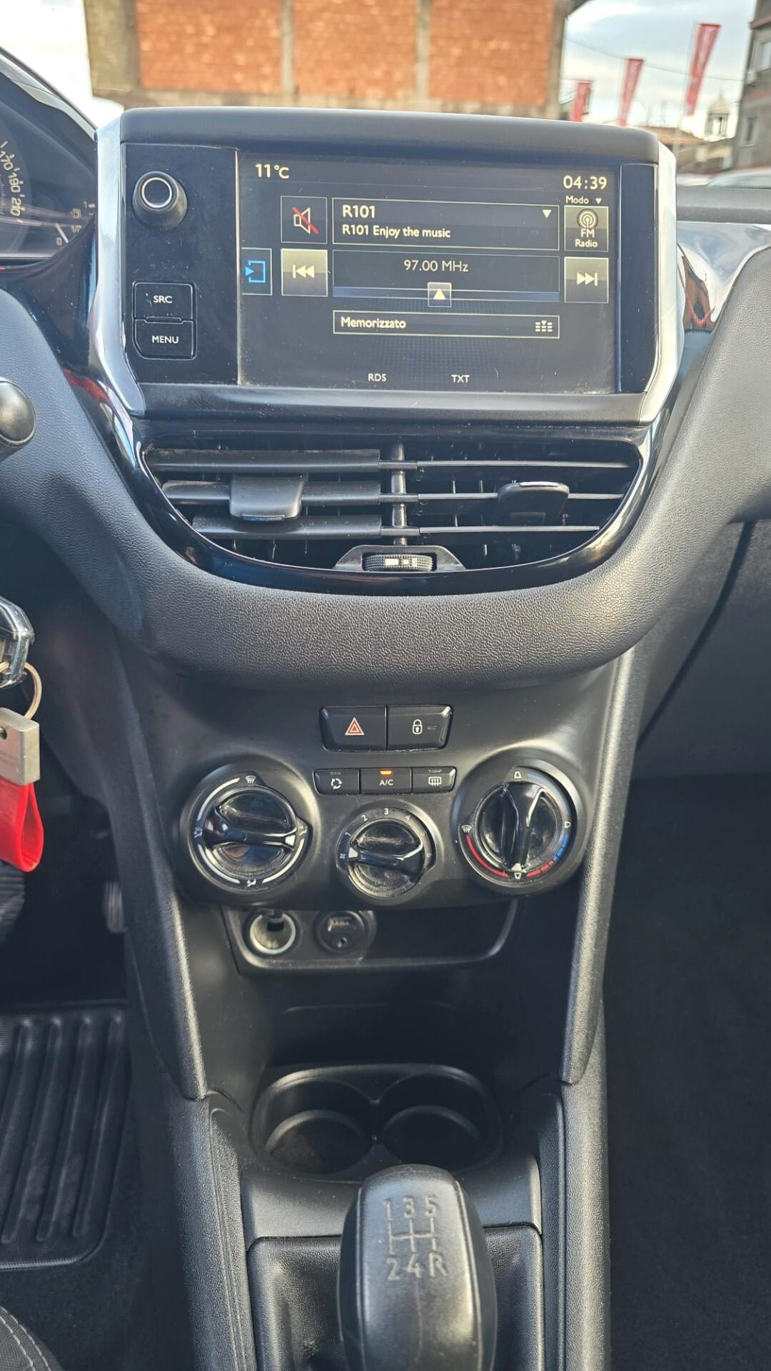 Peugeot 208 BlueHDi 75 5 porte Allure