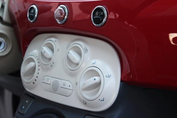 Fiat 500 1.2 Lounge TETTO PANORAMICO CERCHI IN LEGA RADIO CD CARROZZERIA SENZA UN GRAFFIO