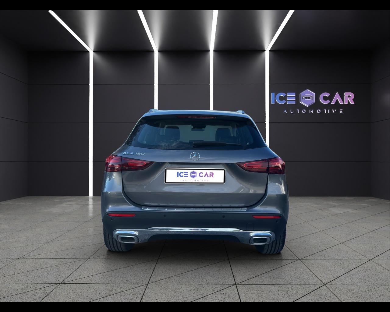 Mercedes-Benz GLA (H247) - GLA 180 Automatic Progressive Advanced