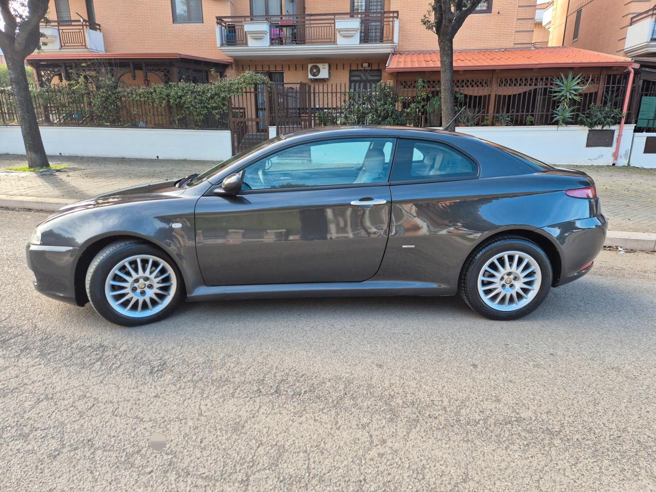 Alfa Romeo gt 1.9 150cv multijet anno 07