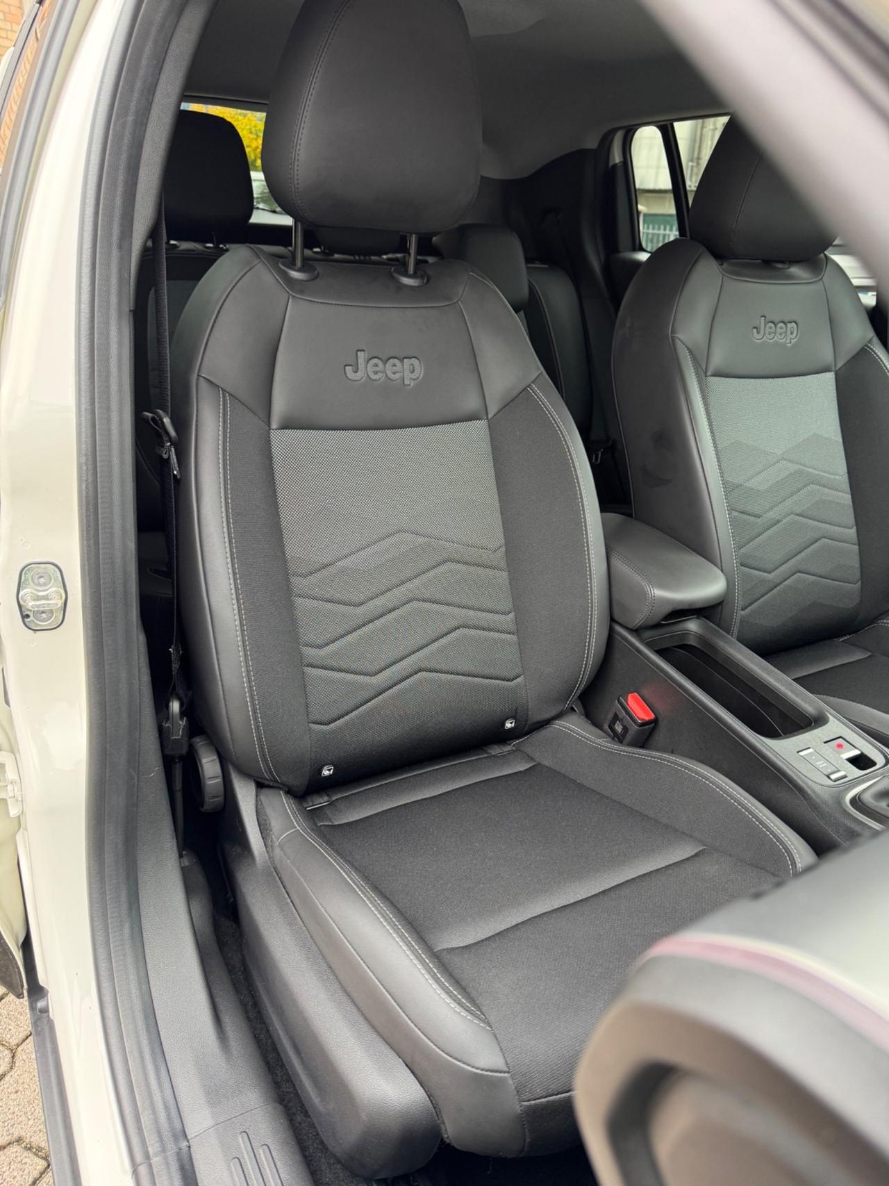 Jeep Avenger 1.2 Turbo 100 CV Summit