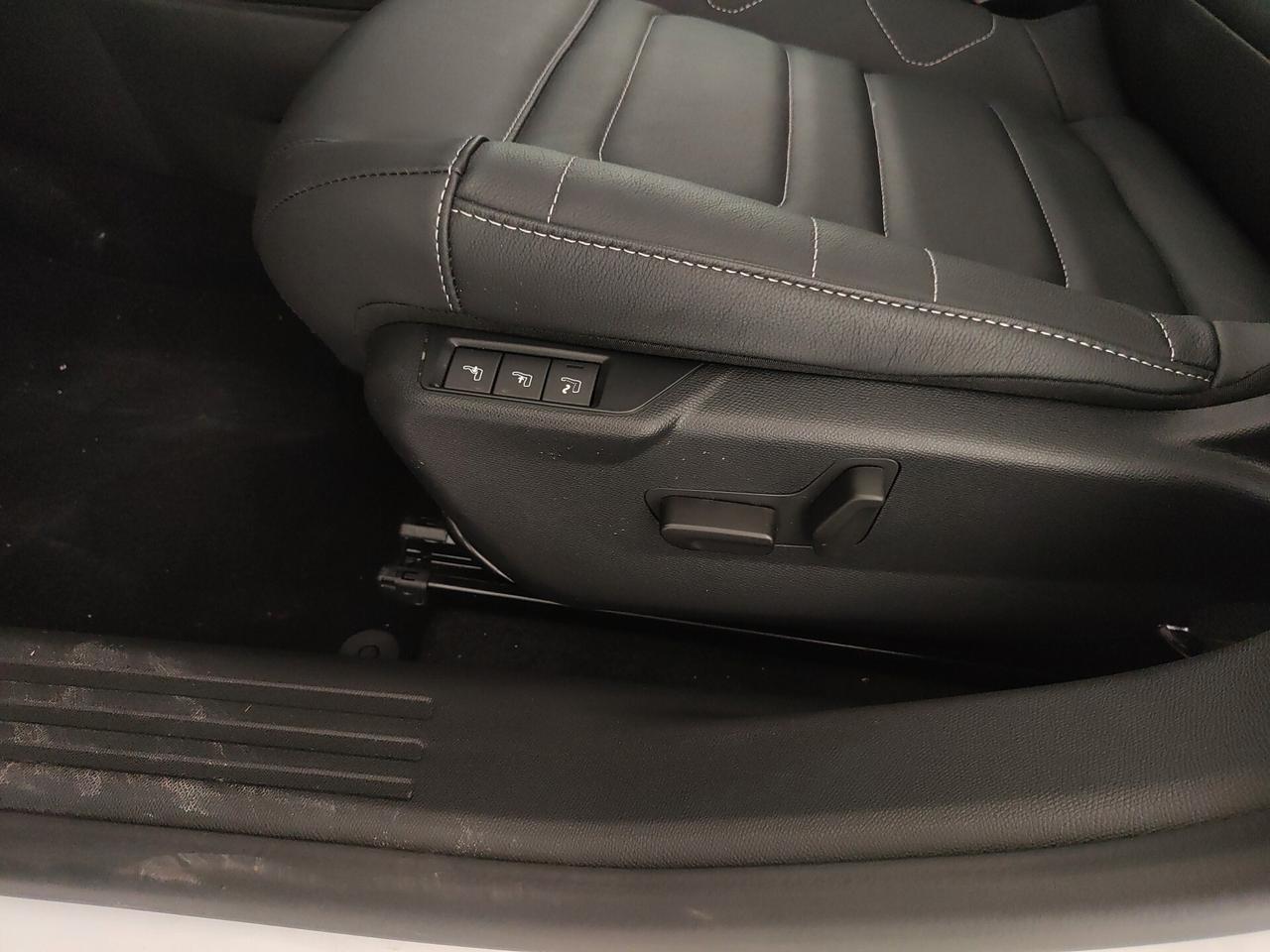 Citroen C4 BlueHDi 130 S&S EAT8 Shine