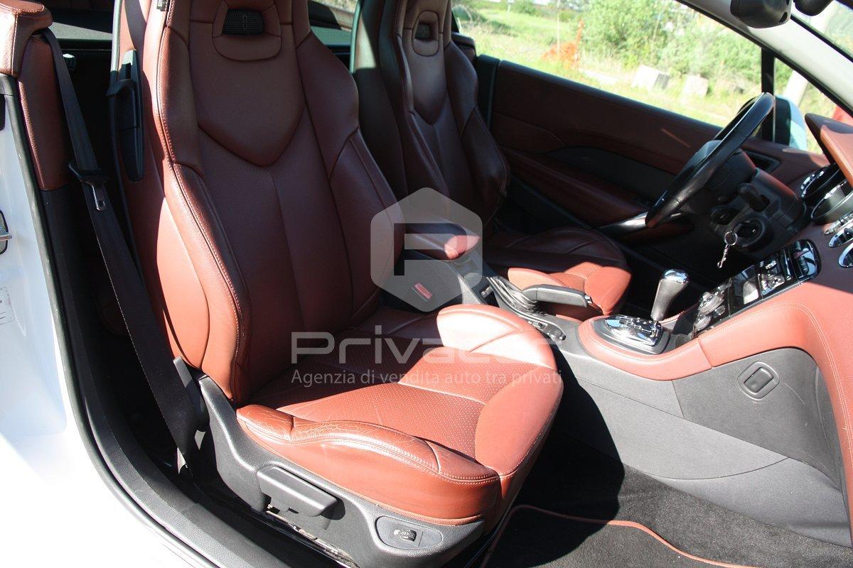 PEUGEOT 308 2.0 HDi 136CV CC aut. Féline