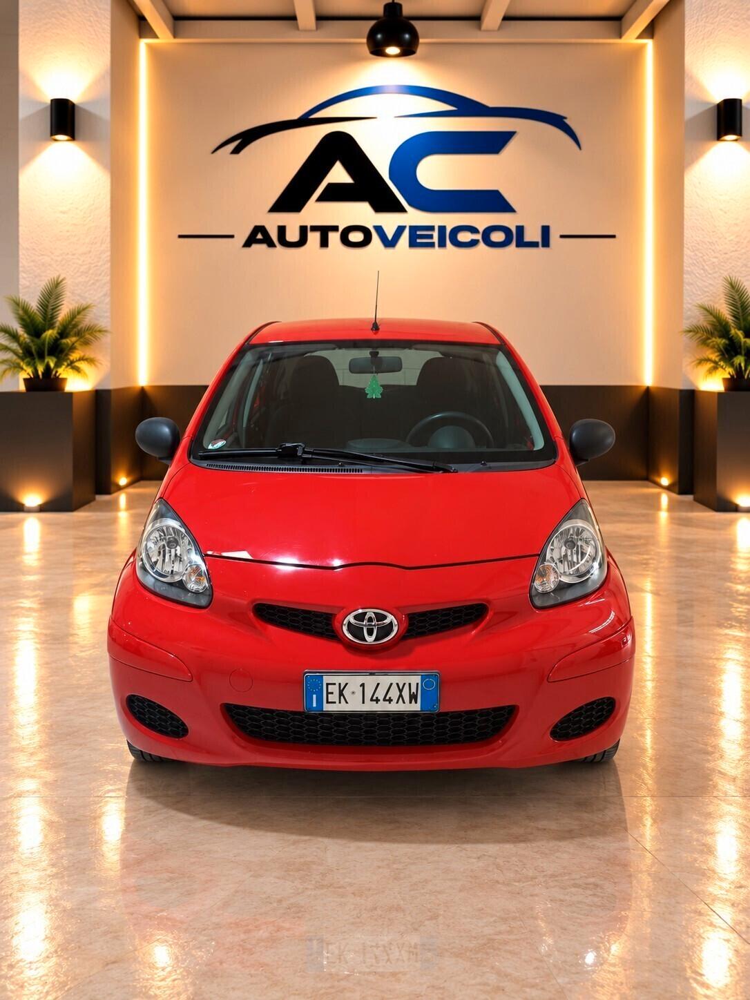 Toyota Aygo 1.0 Benzina 5p - Perfetta per Neopatentati e Città Economica nei Consumi