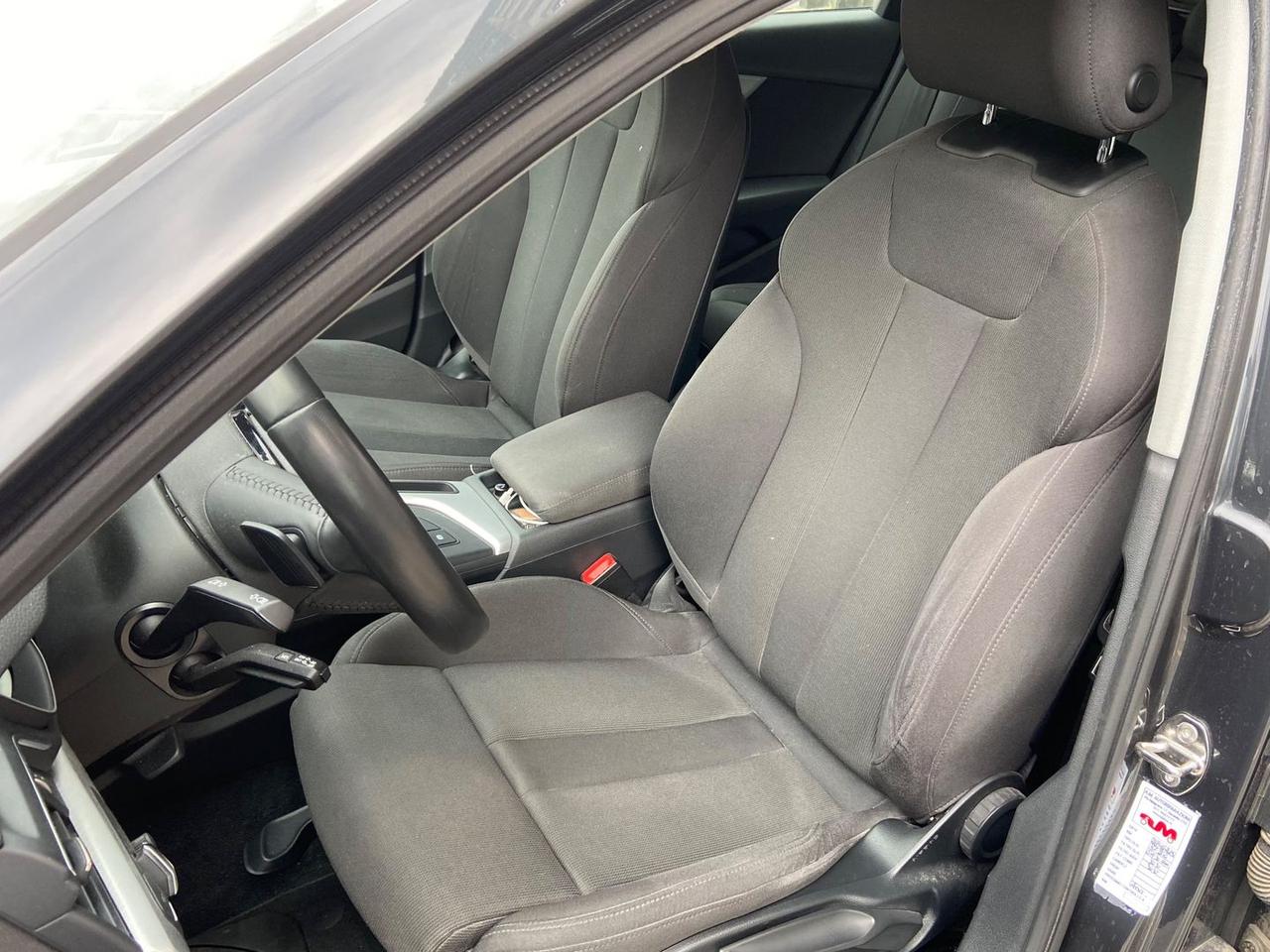 Audi A4 Avant Sport 2.0 35 TDI #8903