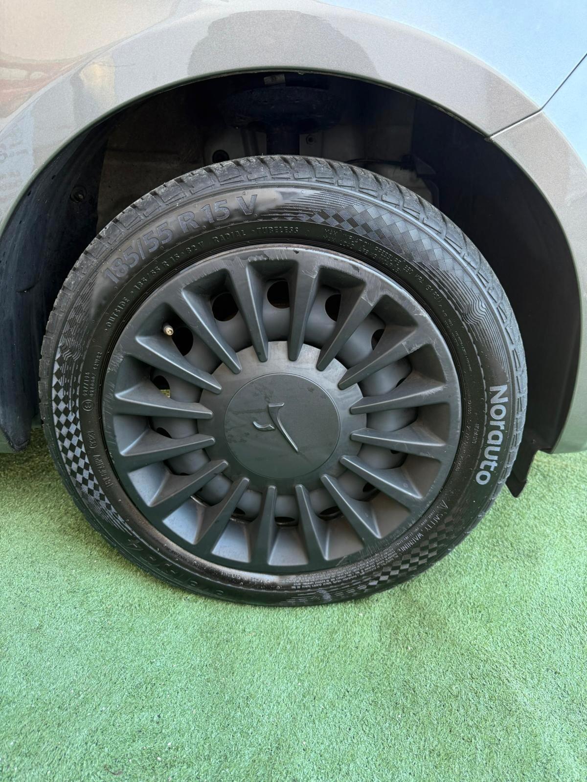 Lancia Ypsilon 1.0 FireFly 5 porte S&S Hybrid Ecochic Silver