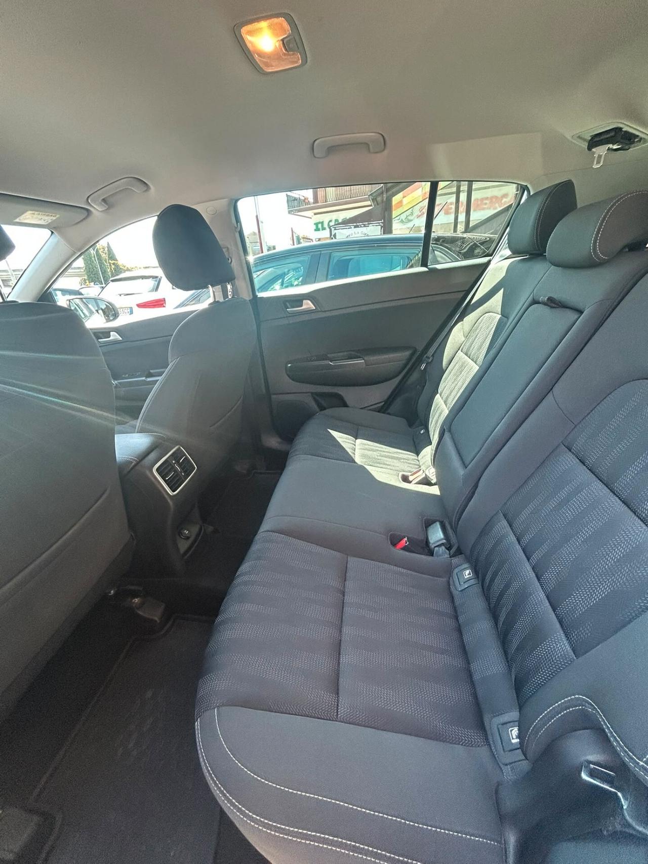 Kia Sportage 1.7 CRDI 141 CV DCT7 2WD Business Class