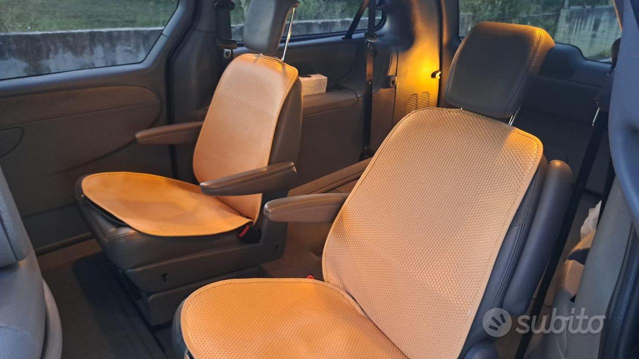Chrysler Grand Voyager 2.8 CRD 7 POSTI