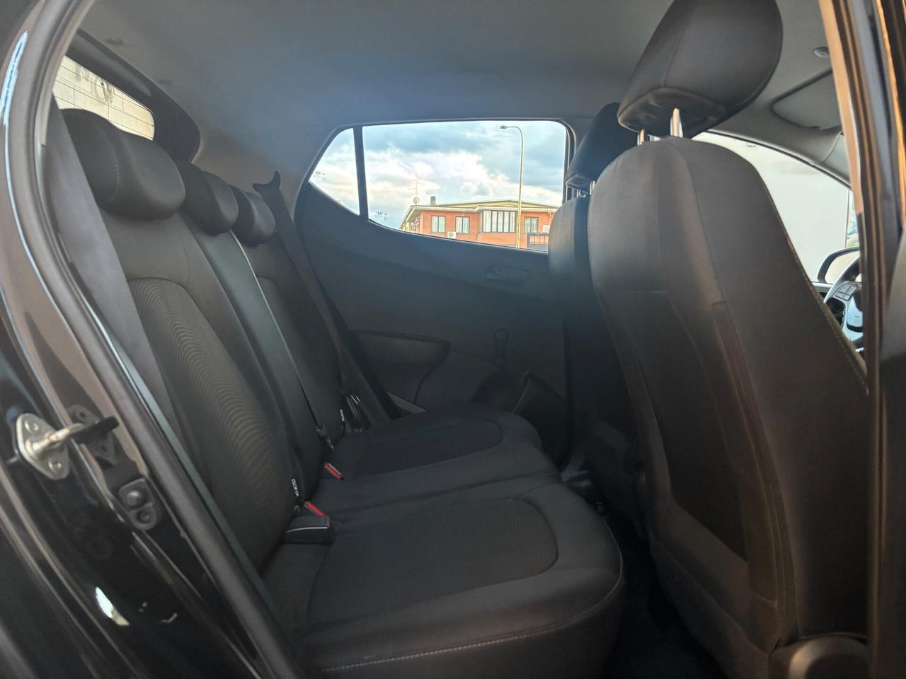 Hyundai i10 1.0 MPI Tech