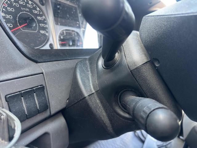 IVECO Daily 35 2.3 ISOTERMICO+FRIGO FNAX ATP+GANCIERE CARNI-