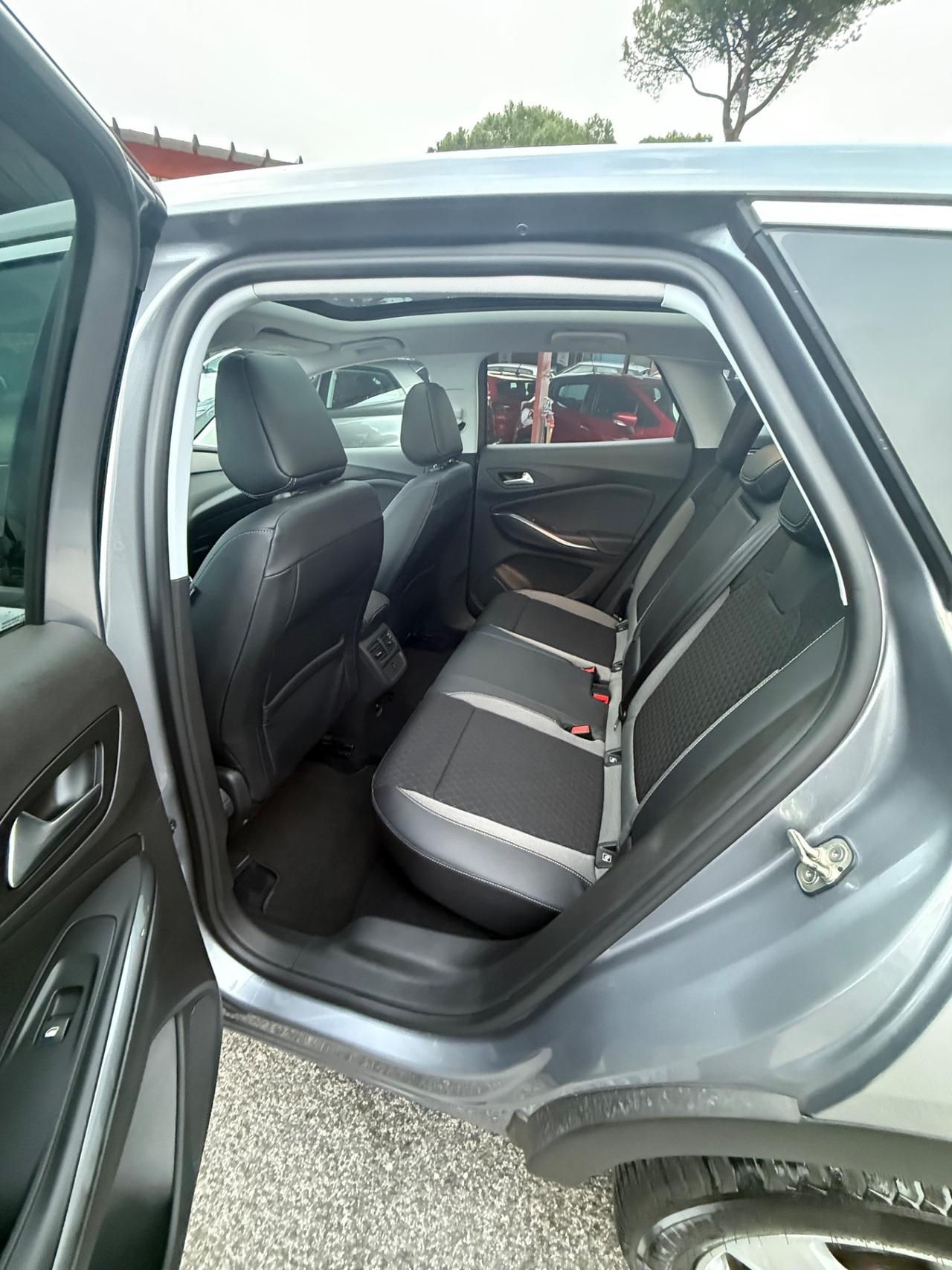 Grandland X 1.2 Turbo 12V 130 CV-Ultimate-unipro-