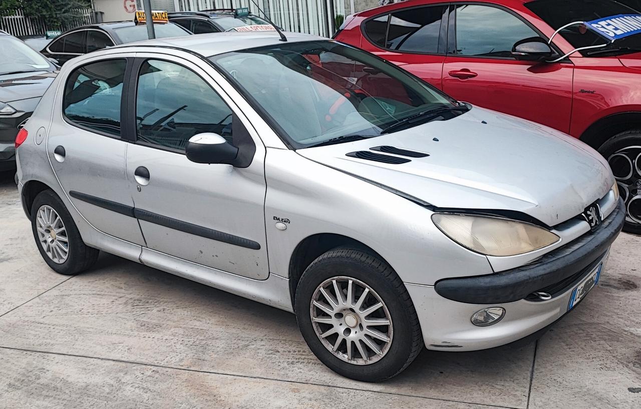 Peugeot 206 diesel compreso passaggio