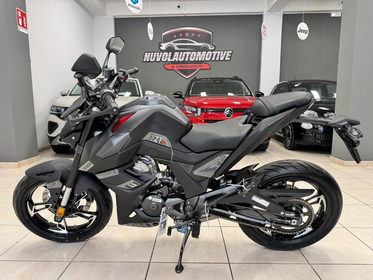 Zontes ZT 125 U total black