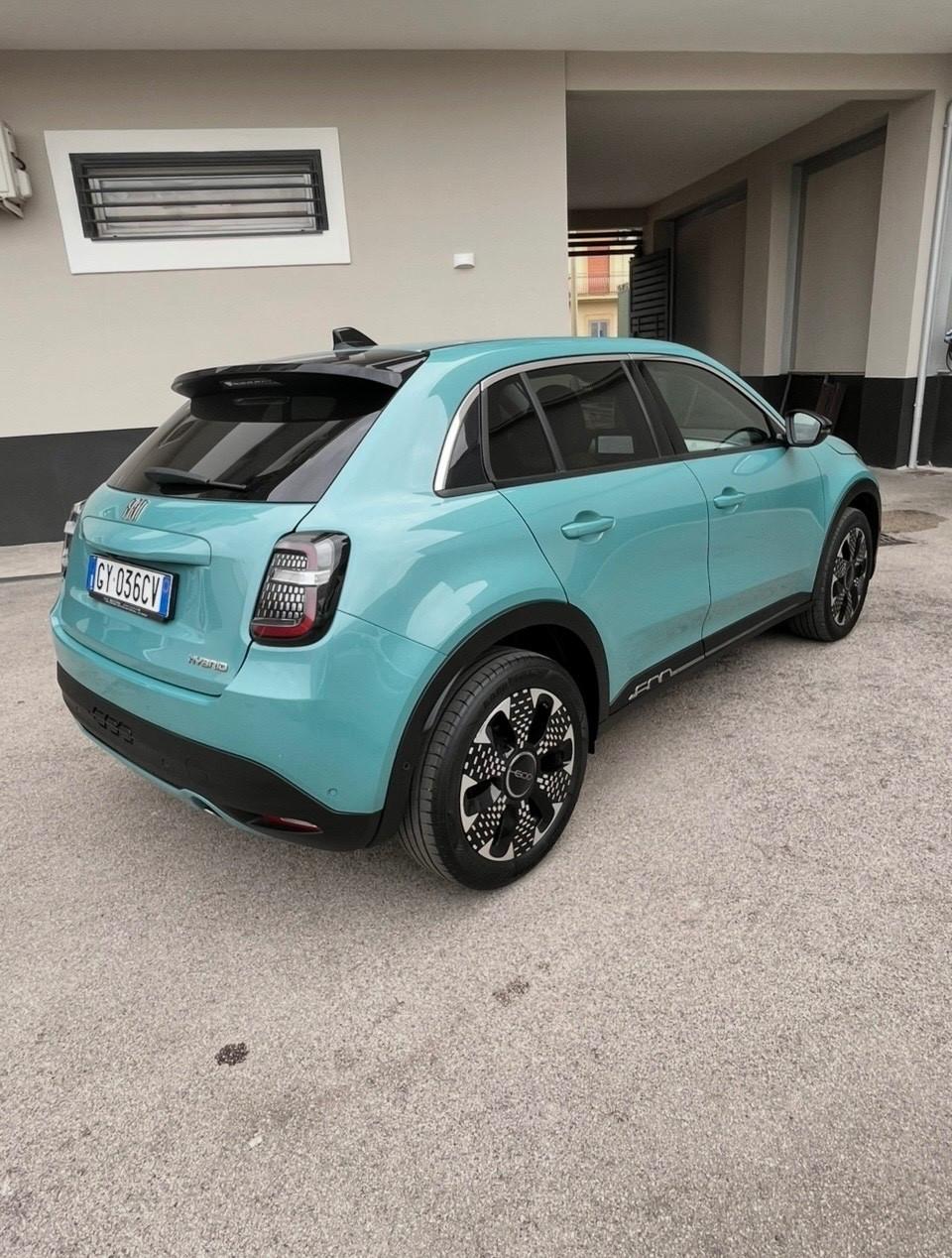 Fiat 600 Hybrid 110 CV DCT MHEV La Prima