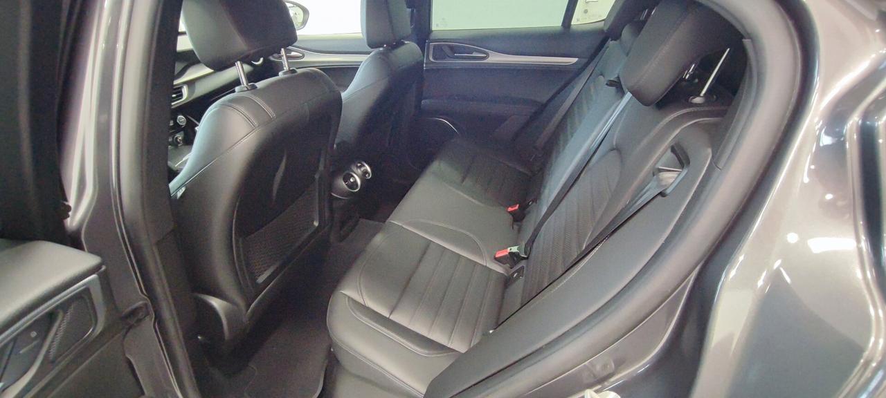 Alfa Romeo Stelvio ALLESTIMENTO VELOCE