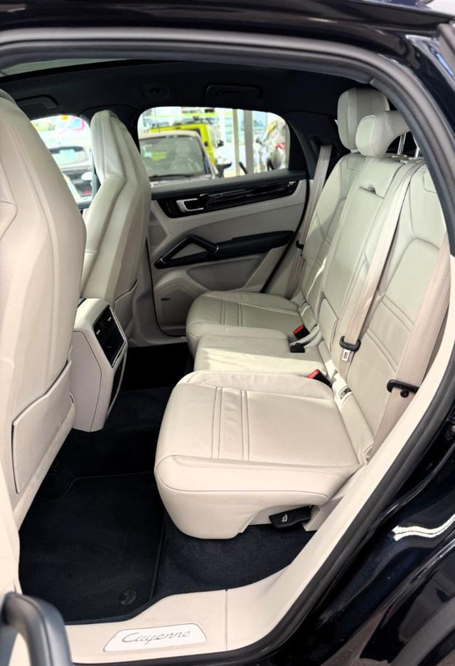 PORSCHE Cayenne Coupé 3.0 V6 Platinum Edition (66.900 km-Unipr.)