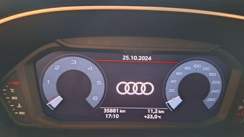 Audi Q3 35 TDI S tronic Business