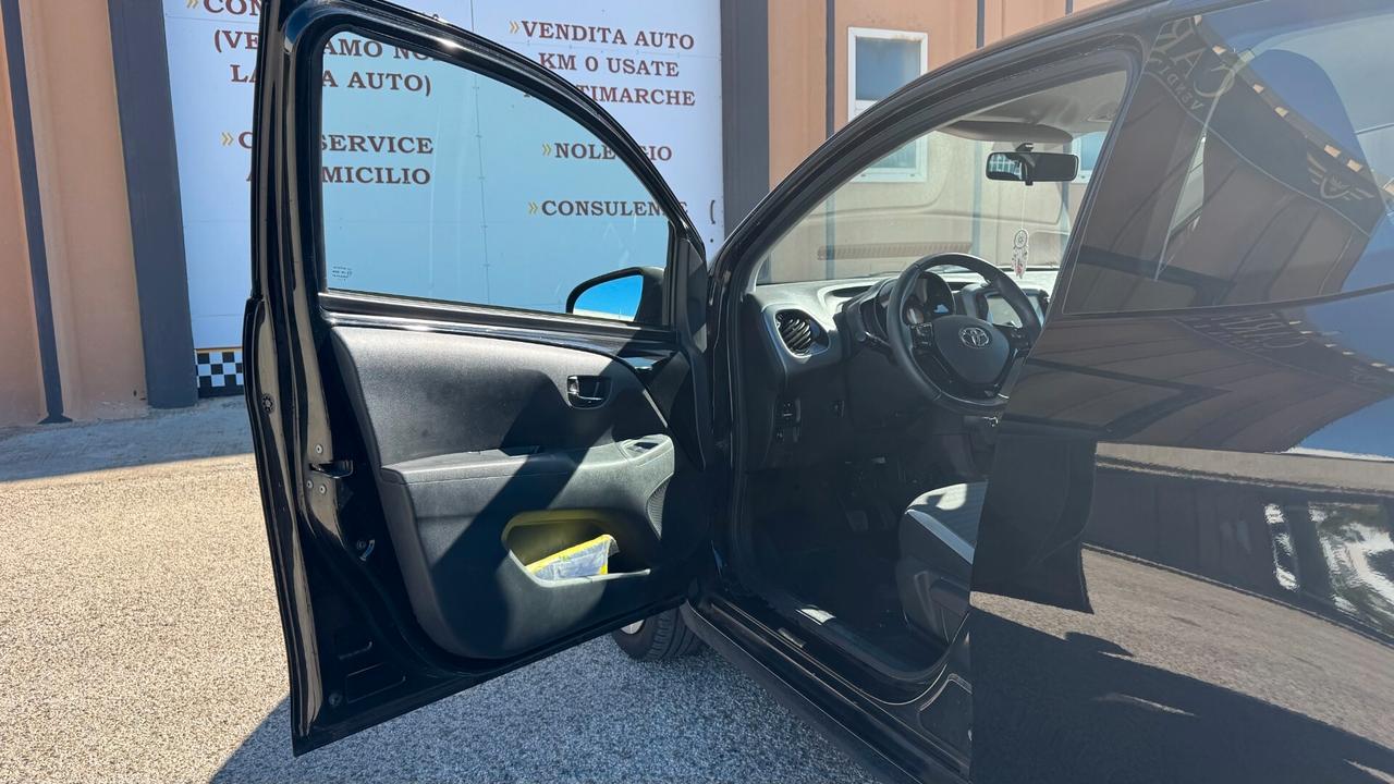 TOYOTA AYGO CONNECT 1.0 72CV 5P - 2020