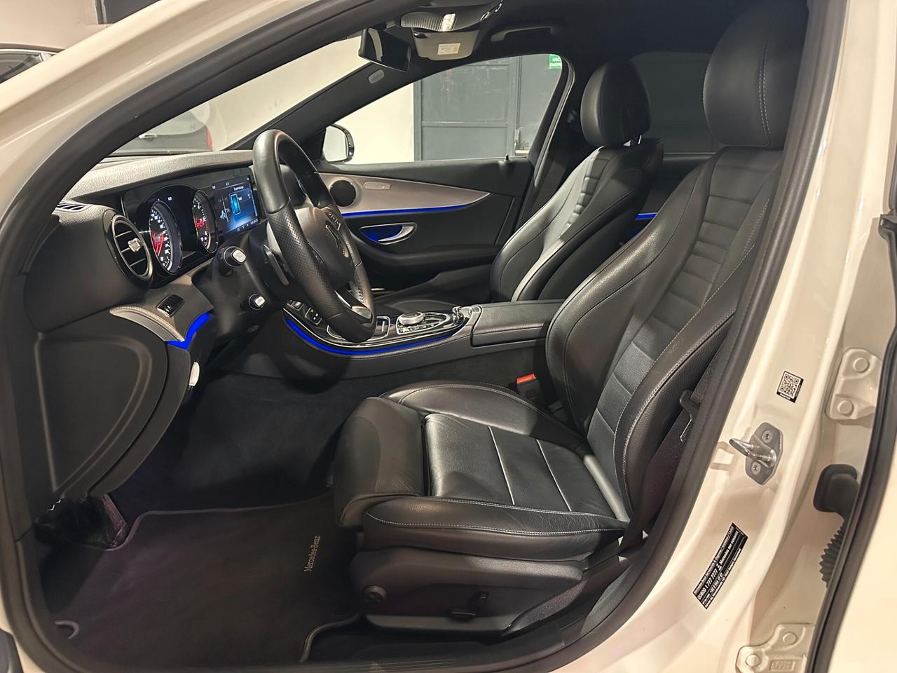 Mercedes-benz E 200 D Auto Sport Cerchi da 19' - LUCI 64 COLORI CRUISE ADATTIVO