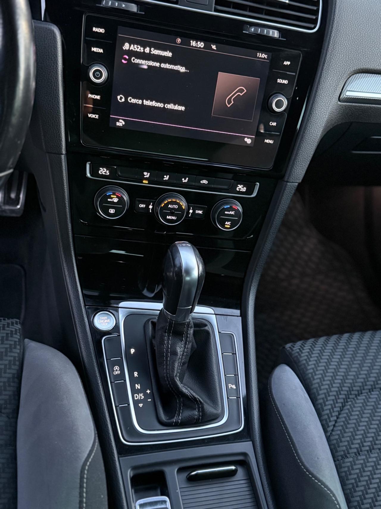 Volkswagen Golf 7.5 R-Line 1.0 TSI Dsg ok Neopatentati