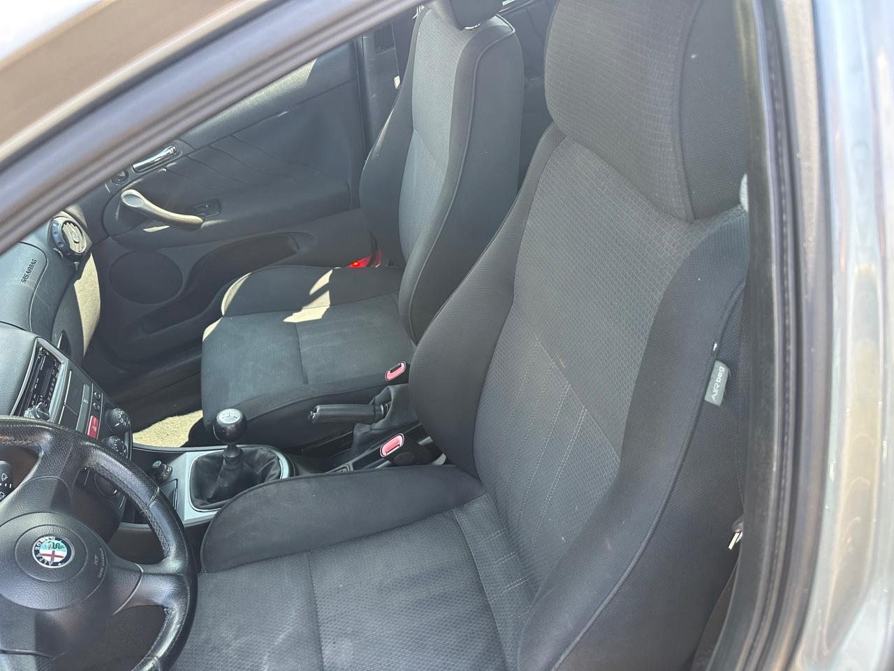 Alfa Romeo 147 1.9 JTD (120) 5 porte Distinctive