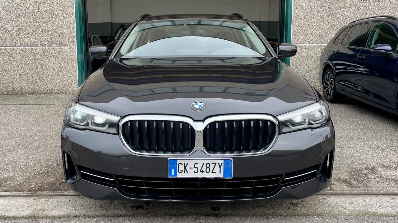 BMW 520D TOURING 2.0 LUXURY 190CV - FULL LED, PELLE, SEDILI ELETTRICI