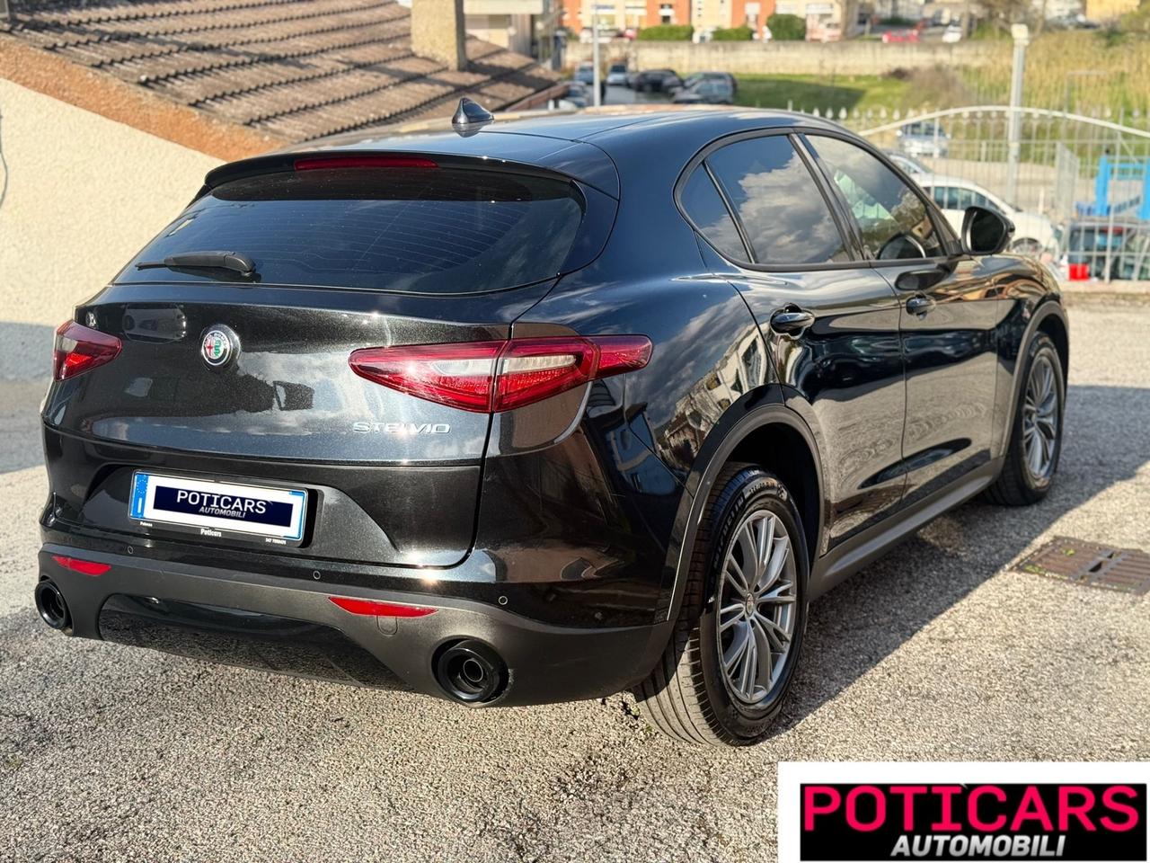Alfa Romeo Stelvio 2.2 Turbodiesel 160 CV AT8 RWD Business