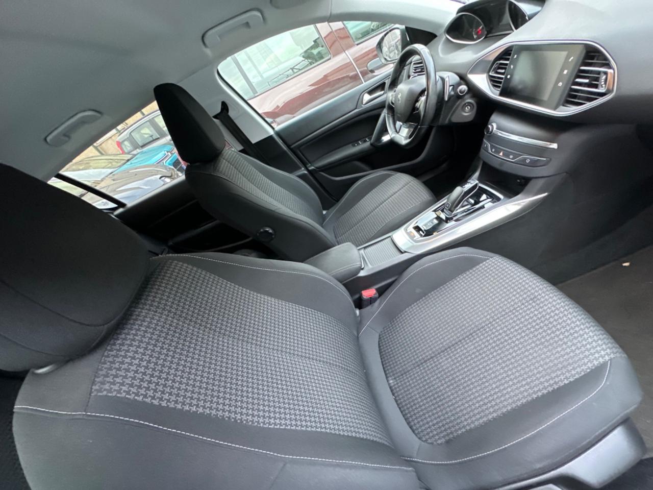 Peugeot 308 BlueHDi 130 S&S EAT8 Business 2020