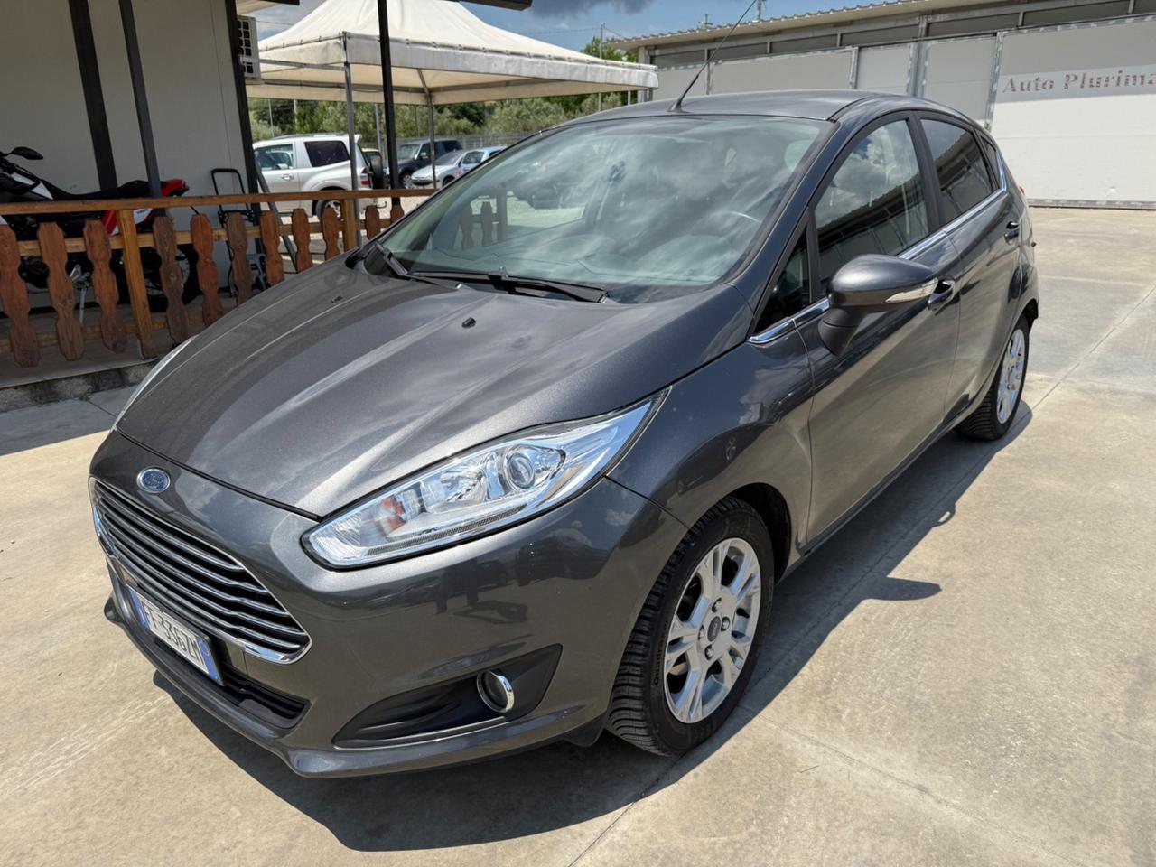 Ford Fiesta 1.5 TDCi 75CV 5 porte Titanium