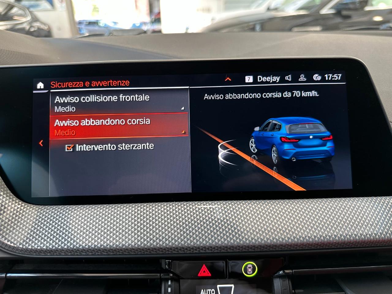 BMW 118 d Business Advantage auto - IVA - LED-17"-Carplay-Camera