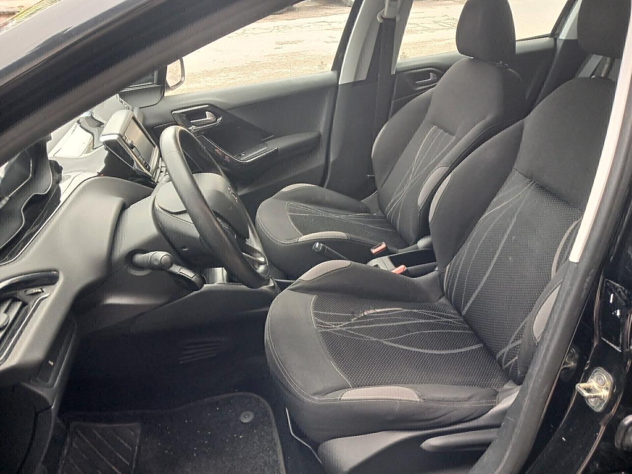 Peugeot 208 1.0 VTi 68 CV 5 porte Access