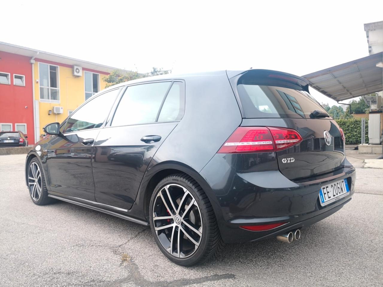 VW Golf GTD 2.0 TDI DSG 5p. BMT **LED**NAVI**TELECAMERA**