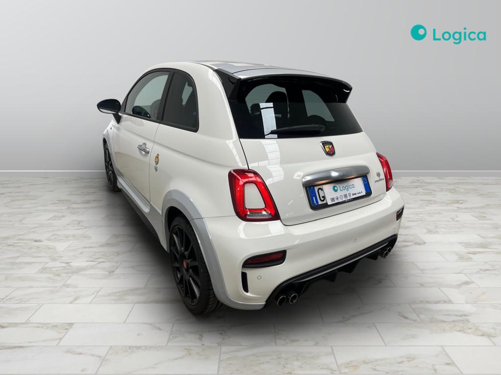 Abarth 595 2016 - 595 1.4 t-jet Competizione 180cv