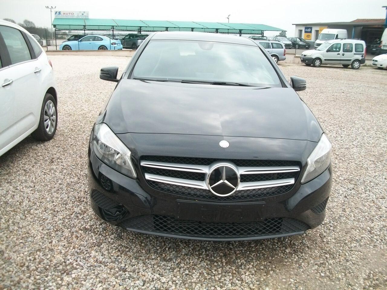 Mercedes-benz A 180 Premium CC 1595 KW 90 HP 122 KM 97650 TALIANDATI GARANZIA UN ANNO BENZINA EURO 06 NERA