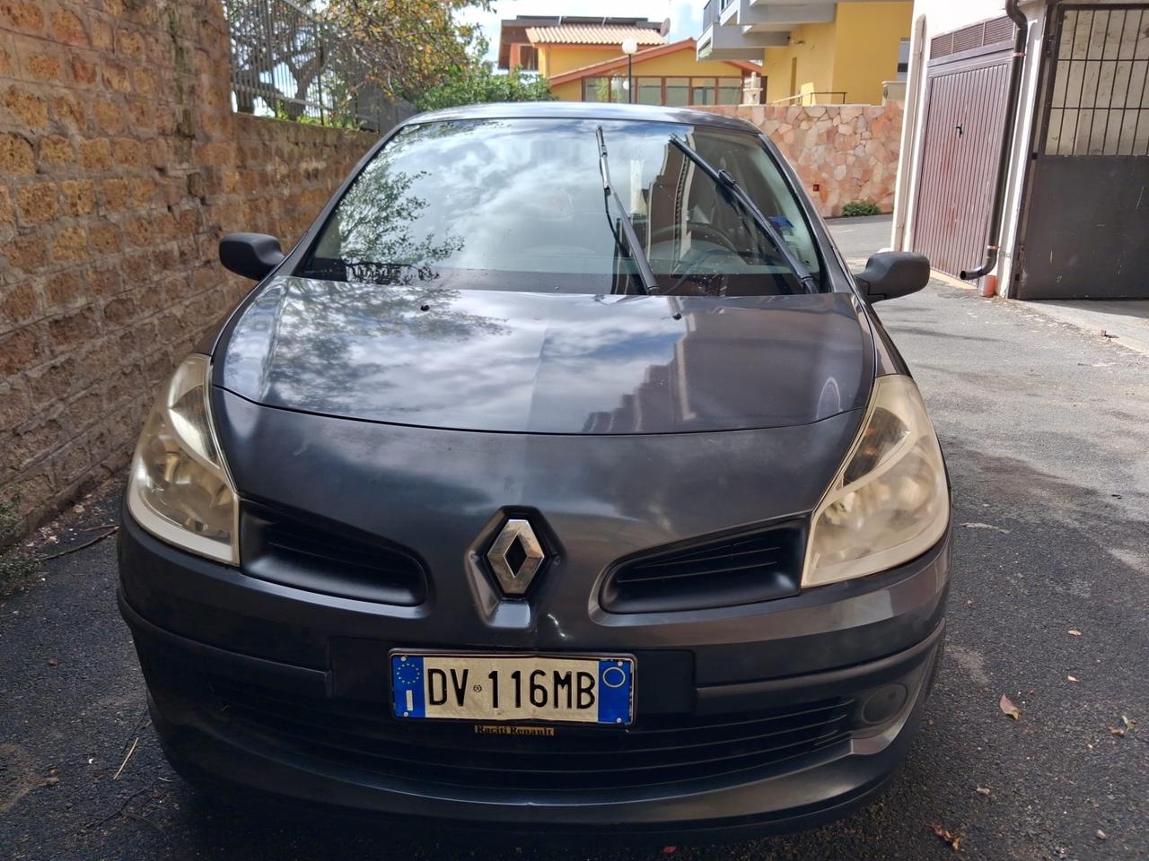 Renault Clio 1.2 16V 5 porte Confort